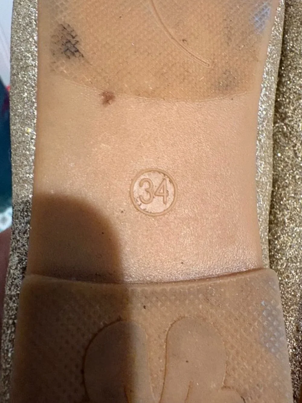 Size 2.5 Girls Gold Flats Mei Macleod